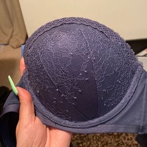 blue VS bra